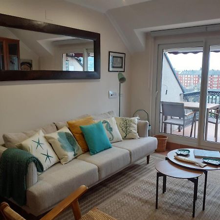 Апартаменты Atico Con Terraza Y Piscina Comunitaria Рибадео Экстерьер фото